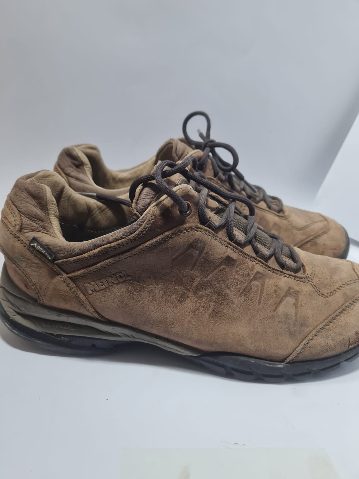 Meindl Siena GTX Comfort-Fit Walking Shoes - Dark Brown Waxed Nubuck Leather