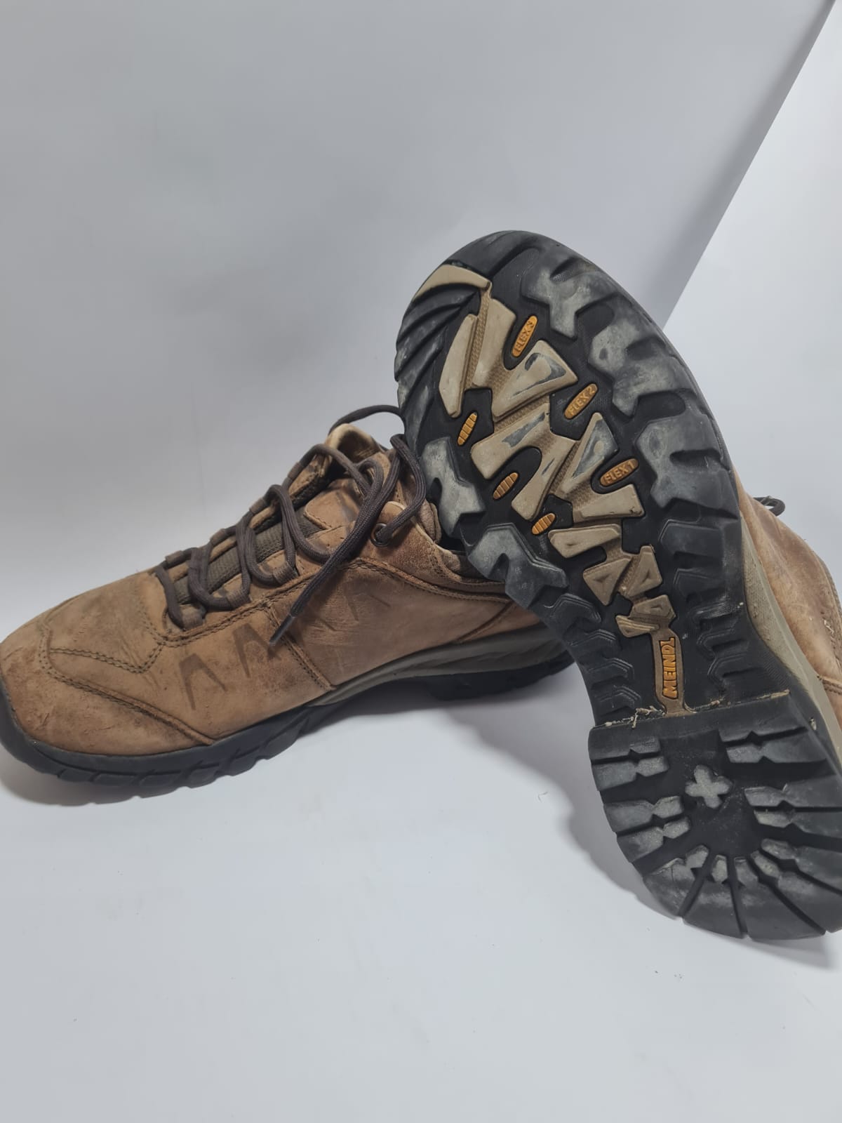 Meindl Siena GTX Comfort-Fit Walking Shoes - Dark Brown Waxed Nubuck Leather