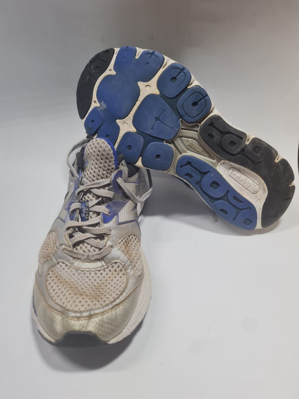 Second Sole Style: New Balance ABZORB Running Shoe - Blue/White