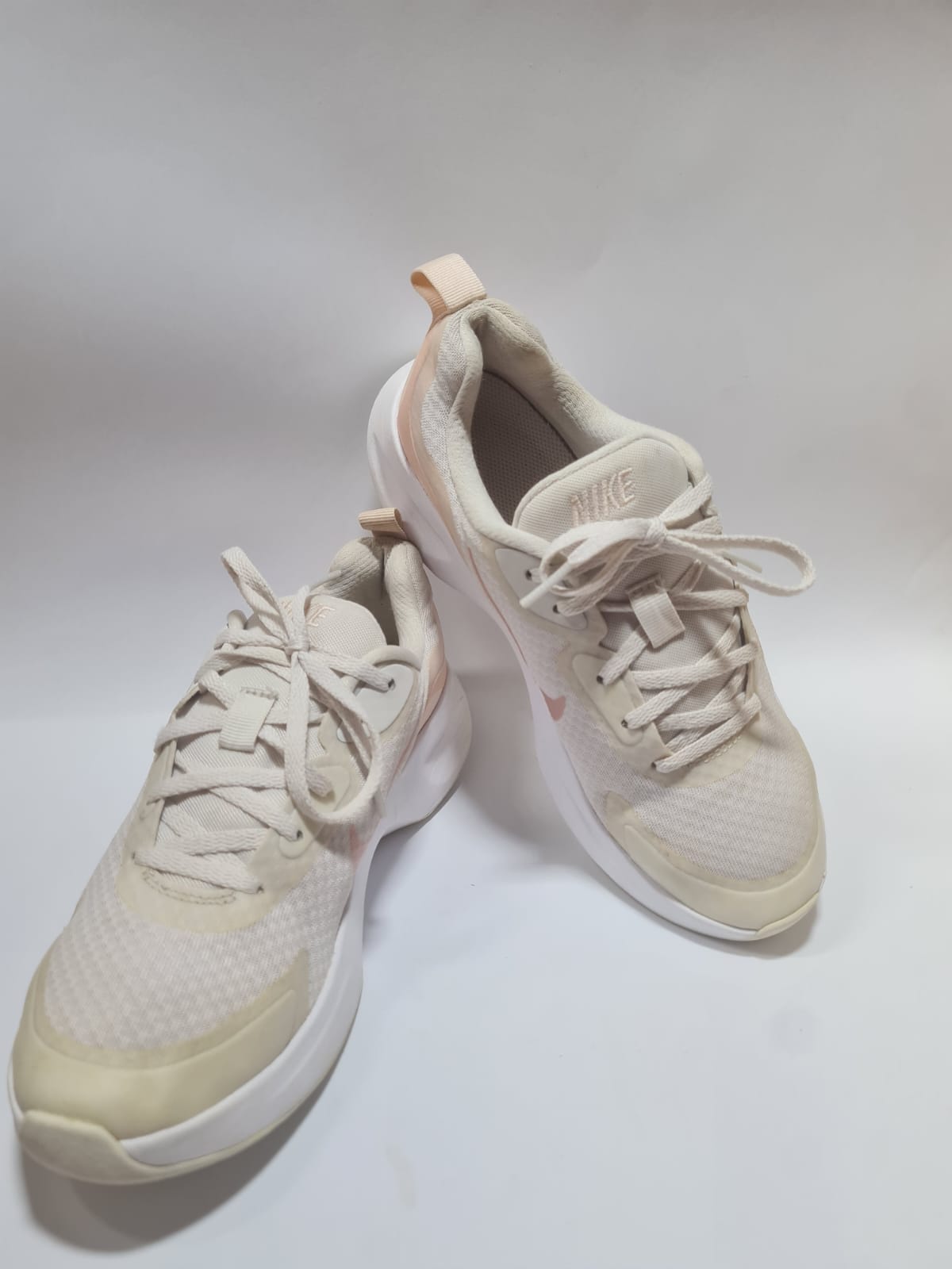 Nike Air Max Nuaxis Trainers